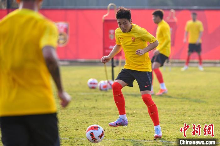 国足时隔一年迎首战 新帅扬科维奇带队冲击世界