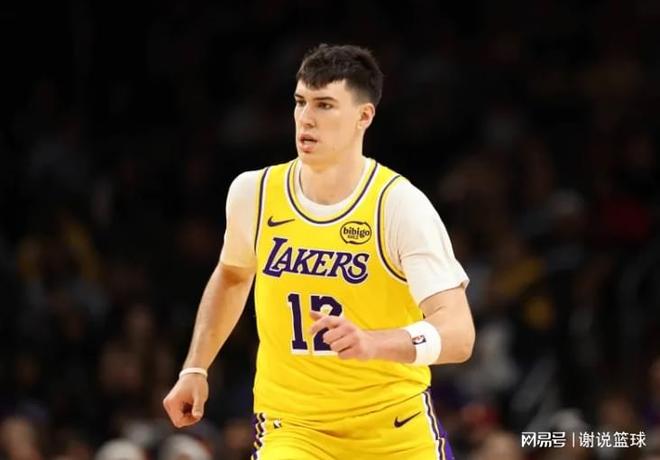 湖人先发五虎狂轰137分创历史纪录 替补低迷暴露