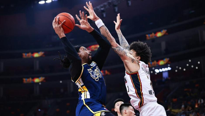 浙江广厦签约2米11大外援冲击卫冕 内线补强引关