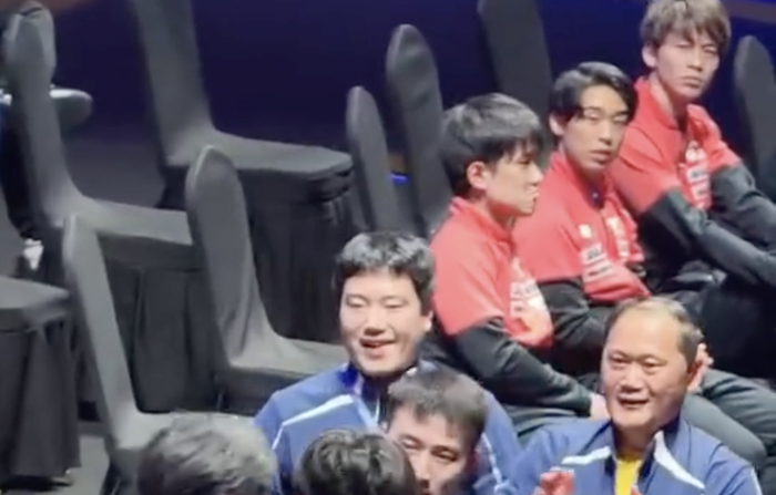 王楚钦4-3逆转松岛辉空 日本选手冷脸领奖