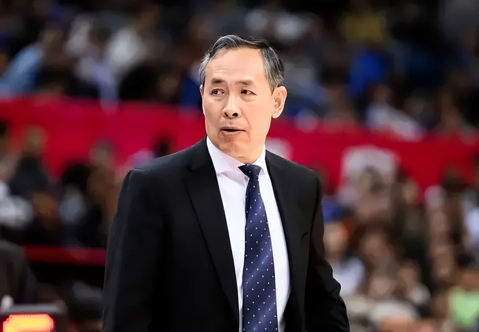 北京男篮客场力克青岛稳居前四 许利民：防守篮